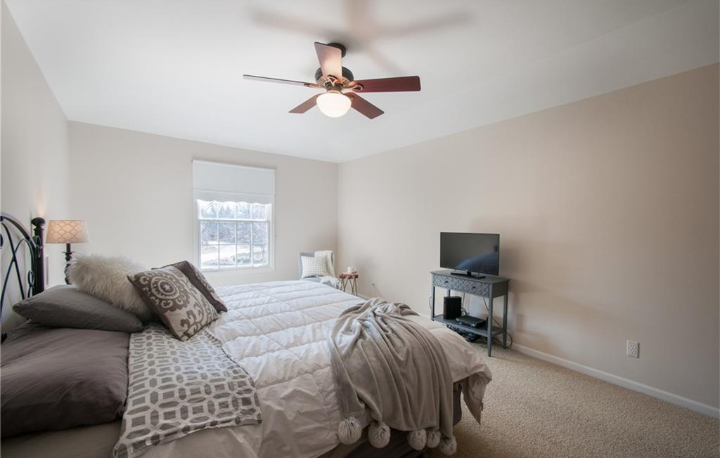 47320 Autumn Park Crt, Novi, MI 48374